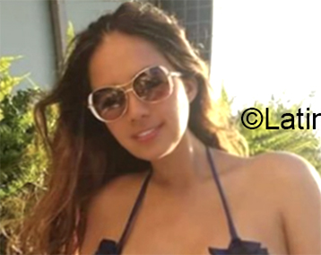 Date this foxy United States girl Paola from new york US21278