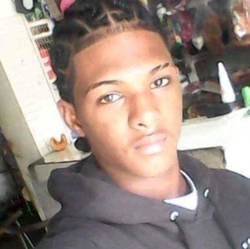 Date this gorgeous Dominican Republic man Miguel angel from Azua DO36362