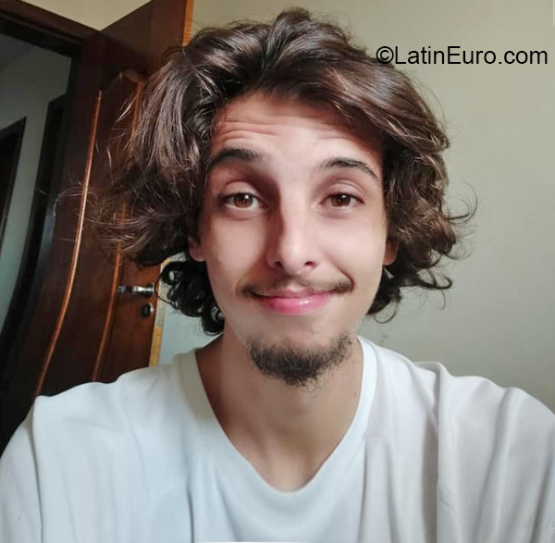 Date this athletic Brazil man Caelros from Itaguara BR10971
