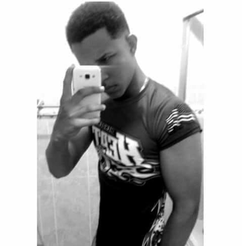 Date this nice looking Dominican Republic man Christopher from Santo Domingo DO36793
