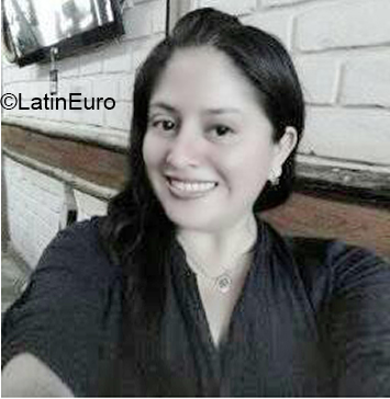 Date this stunning Peru girl Lisset from Piura PE1473