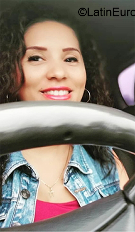 Date this good-looking Panama girl Linda Michelle from Panama PA1178