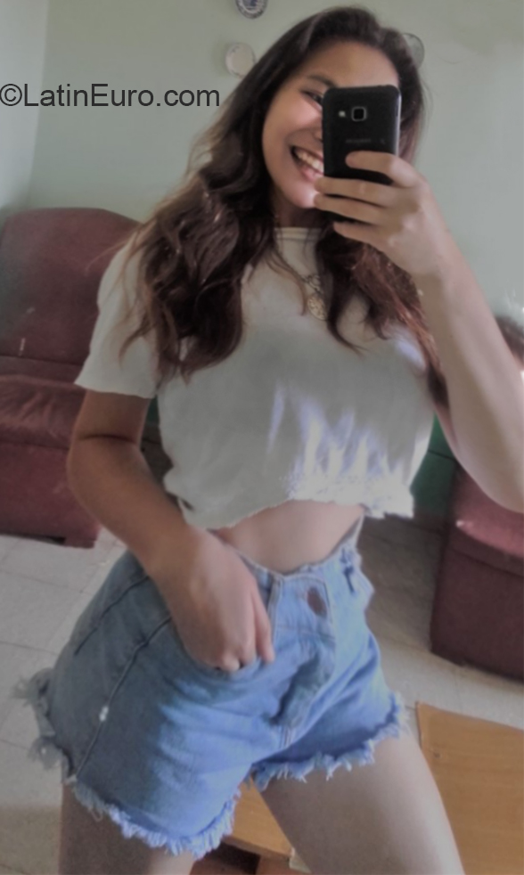 Date this lovely Argentina girl Karina from Mercedes AR326