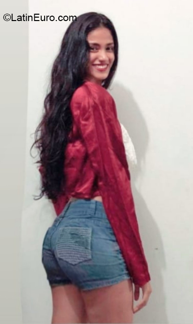 Date this hot Peru girl Tatiana from Lima PE1497