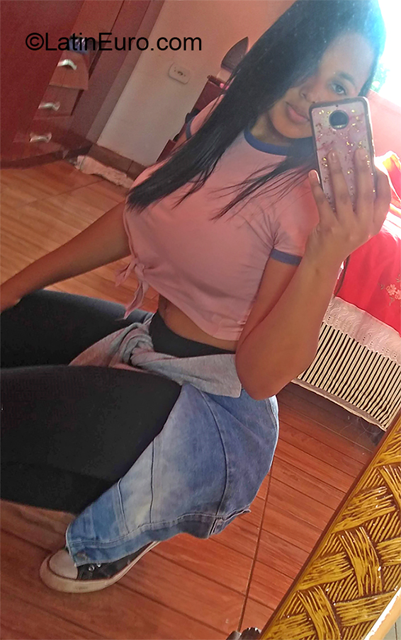 Date this fun Brazil girl Samara from Sao Paulo BR11056