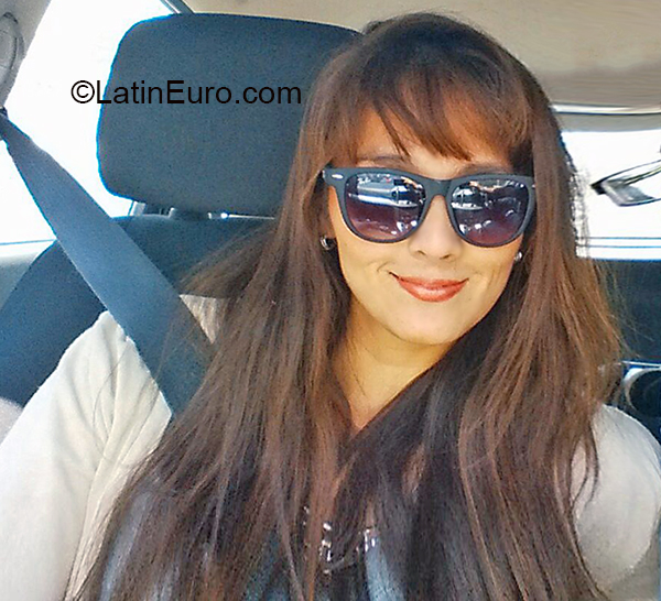 Date this young Peru girl Julissa from Arequipa PE1506
