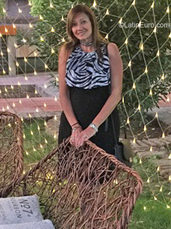 Date this hot Chile girl Carmen from San Francisco VE3010