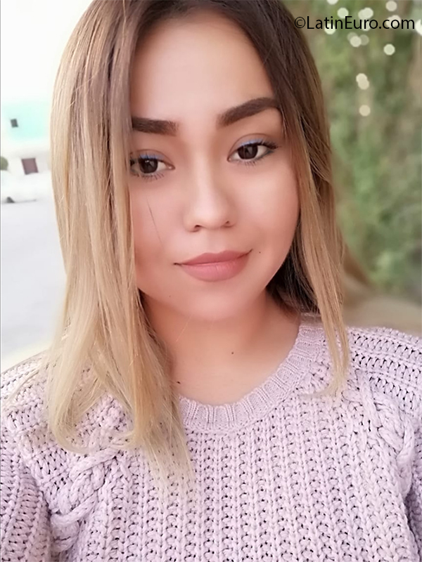 Date this foxy Mexico girl Didad from Cabo San Lucas MX1806