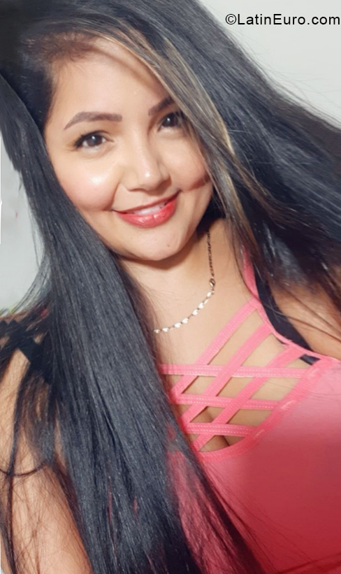 Date this delightful Colombia girl Karen from Bucaramanga CO27162