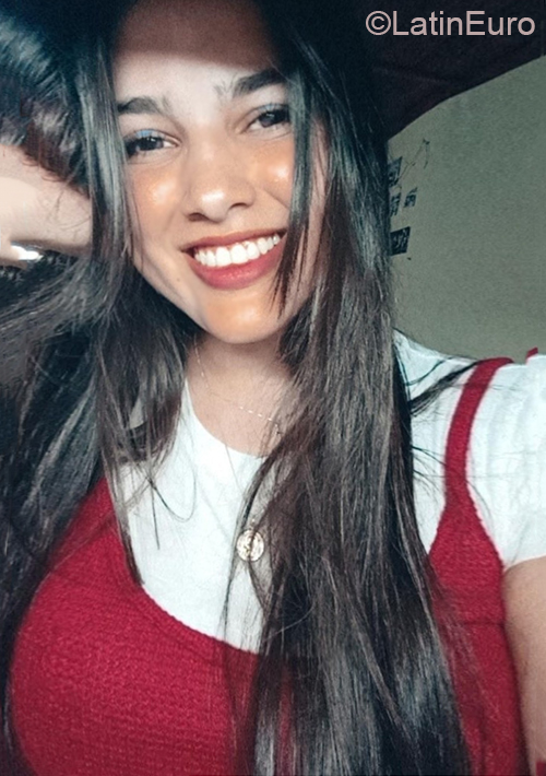 Date this georgeous Argentina girl Emma from Obera AR392