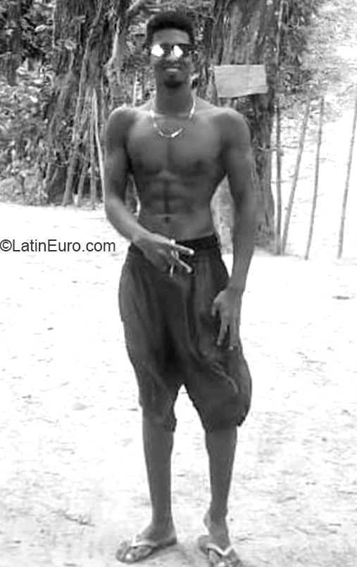 Date this hot Dominican Republic man Francisco from Puerto Plata DO38218