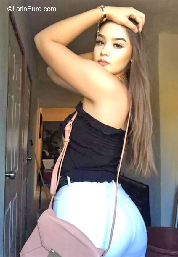 Date this sensual Mexico girl Ximena from Guaymas MX1883