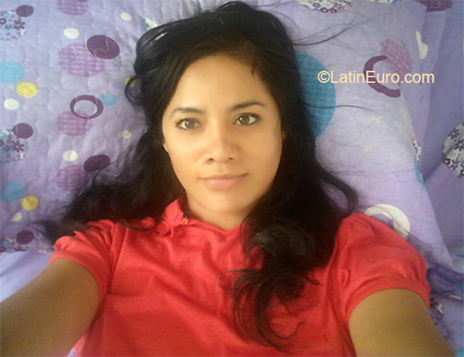 Date this hard body Peru girl Asuka from Lima PE1575