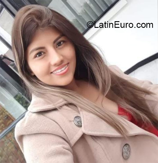 Date this sensual Colombia girl Leidy from Bucaramanga CO27878