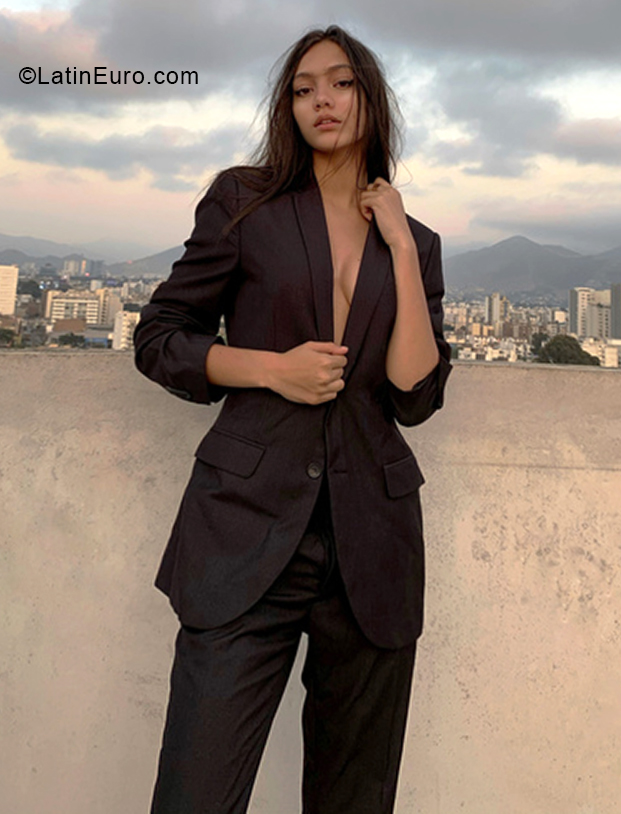 Date this fun Peru girl Maria from Lima PE1658