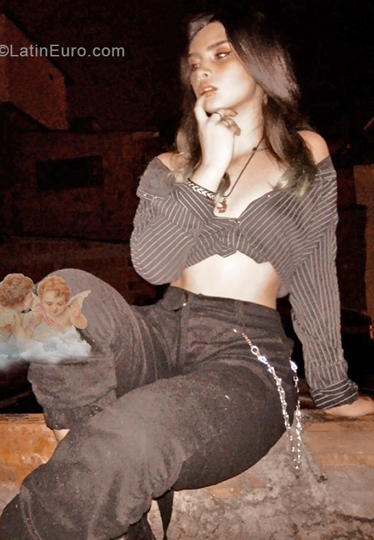 Date this beautiful Colombia girl Lucia Fernanda from Pereira CO28507