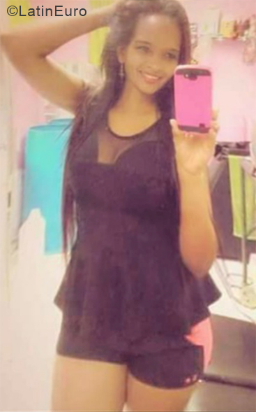 Date this foxy United States girl Lis from Miami US21604