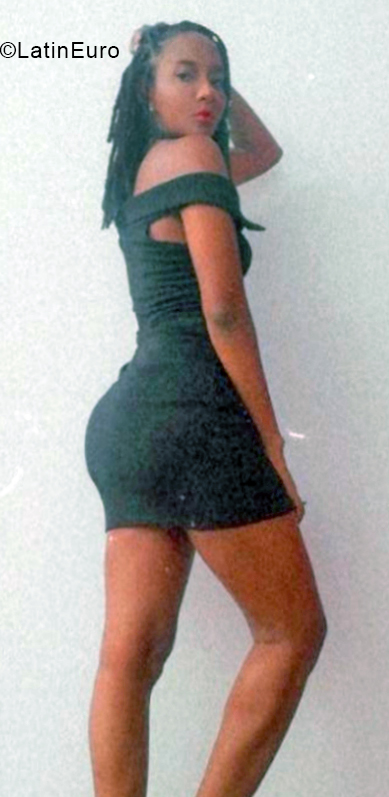 Date this funny Ecuador girl Judy from Esmeraldas EC929