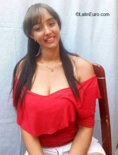 Date this passionate Venezuela girl Yose maria from Valencia VE3497