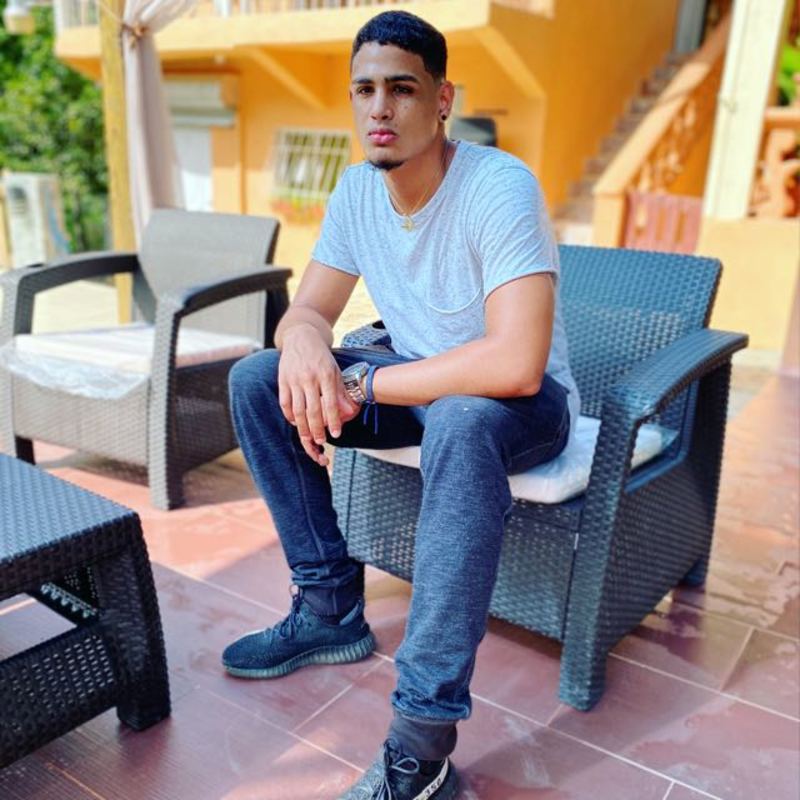 Date this stunning Dominican Republic man Estheban aucris from Santo Domingo DO38969