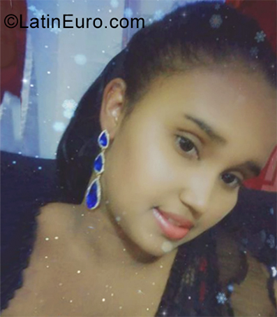 Date this attractive Dominican Republic girl Estefany from Higuey DO39231
