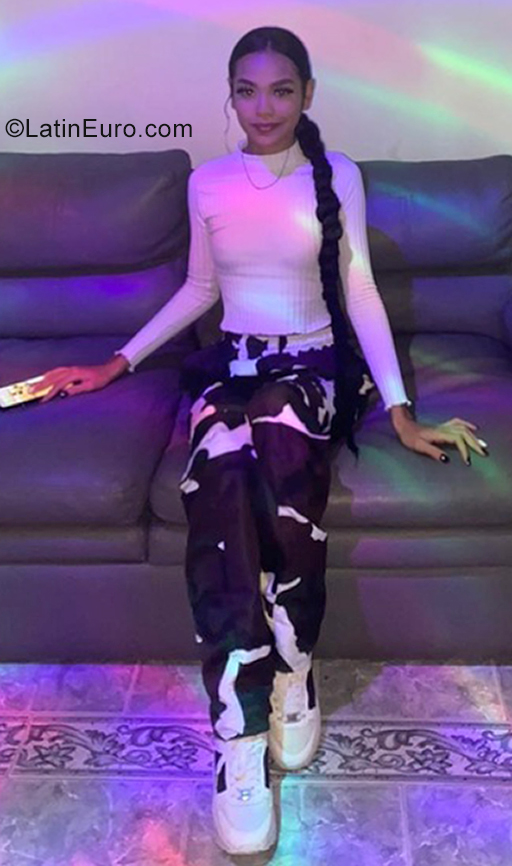 Date this beautiful Colombia girl Susana Martnez from Cartagena CO29301