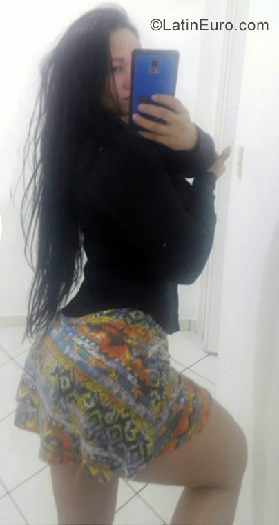 Date this fun Brazil girl Leone from Sao Paulo BR12398