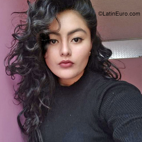 Date this fun Ecuador girl Elizabeth from Quito EC726
