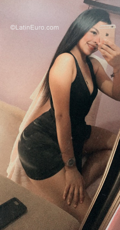 Date this happy Panama girl Marilyn from Panama City PA1270