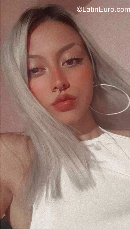 Date this fun Argentina girl Katherine from Mendoza AR771