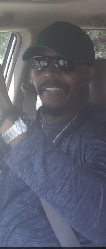 Date this happy Dominican Republic man Les from Santiago DO39504