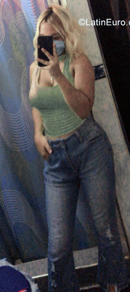 Date this delightful Venezuela girl Ana from Valencia VE3822