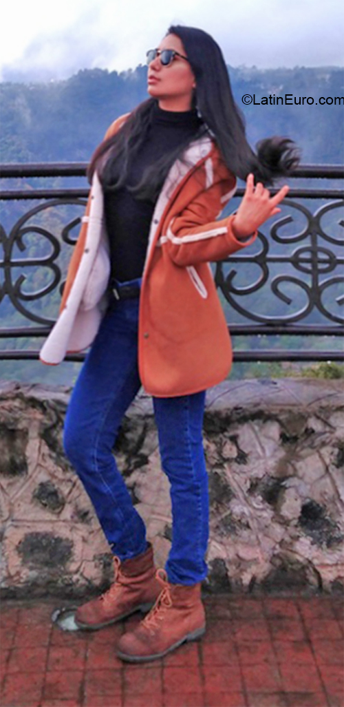 Date this pretty Mexico girl Erendira from Puebla MX2313