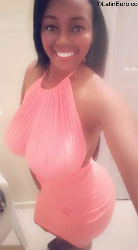 Date this gorgeous Dominican Republic girl Elisa from Higuey DO40271