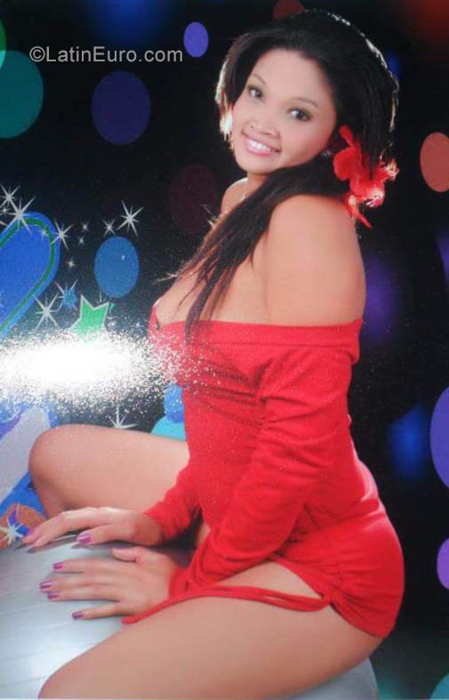 Date this athletic Colombia girl Marcy from Cartagena CO29905