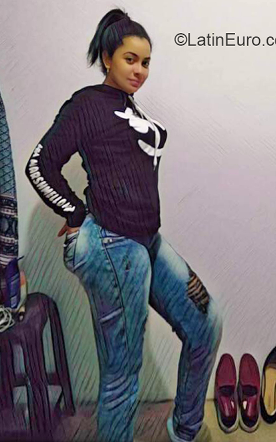 Date this lovely Peru girl Sophi from Lima VE3898