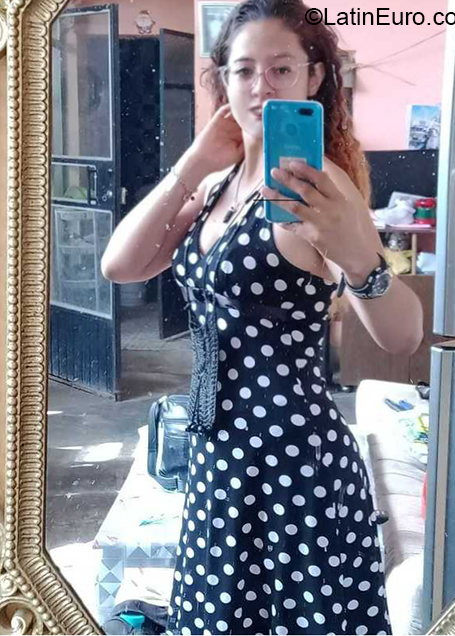 Date this nice looking Mexico girl Gabriela from Cortazar MX2390