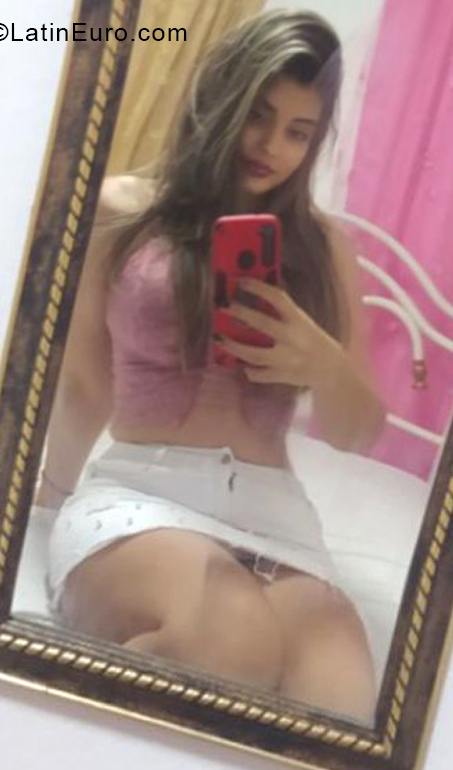 Date this fun Cuba girl Daniela gonzale from Habana CU778