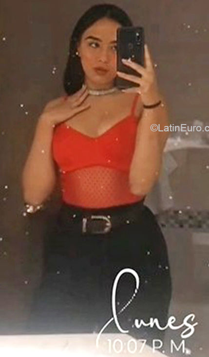 Date this passionate Colombia girl Sofia from Bogotá CO30276