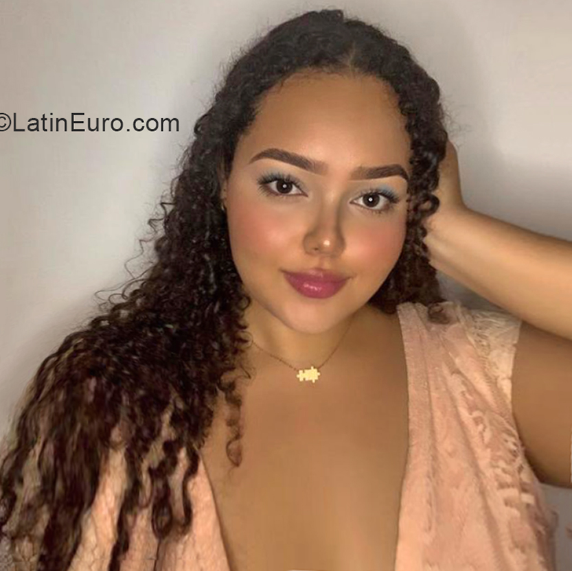 Date this good-looking Panama girl Ary from Panama City PA1296