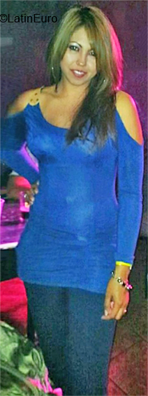 Date this nice looking Peru girl Fea from Arequipa PE1876