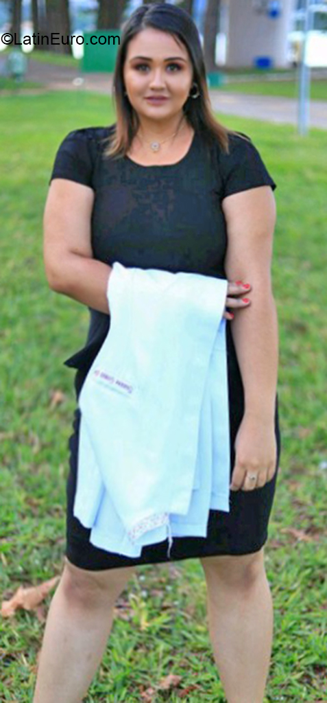 Date this stunning Brazil girl Suzane from Brasilia BR11420