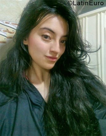Date this funny Colombia girl Pau from Bogota CO30613