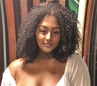Date this sensual Brazil girl Pamela from Rio de Janeiro BR11424