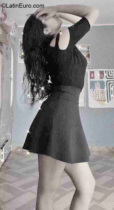 Date this tall Peru girl Estefany from Arequipa PE1911
