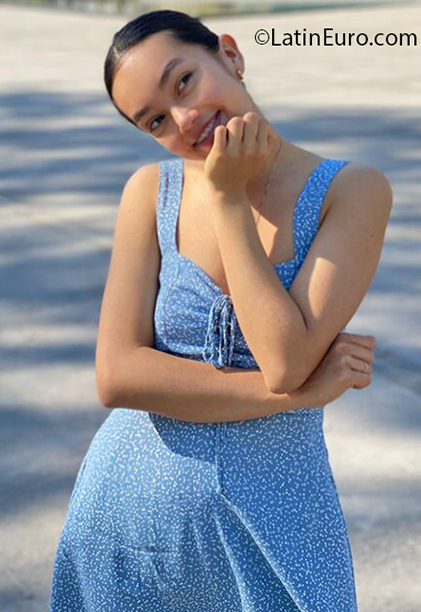 Date this passionate Mexico girl Laura from Mexico City MX2480