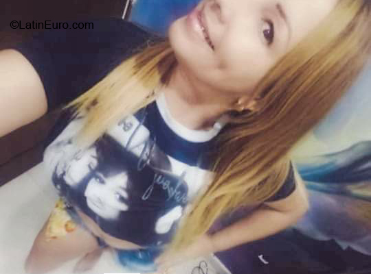 Date this good-looking Panama girl Rina from Panama City CO30844