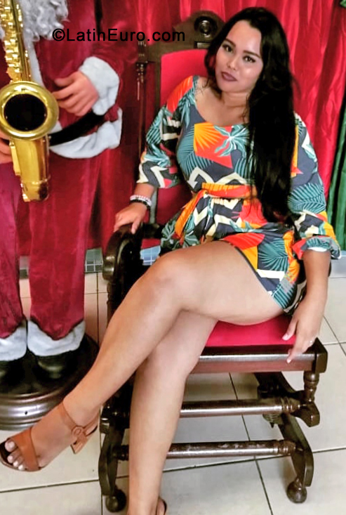 Date this beautiful Brazil girl Dayane from Manaus BR11489