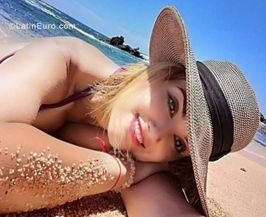 Date this hard body Mexico girl Nan from monterey MX2508