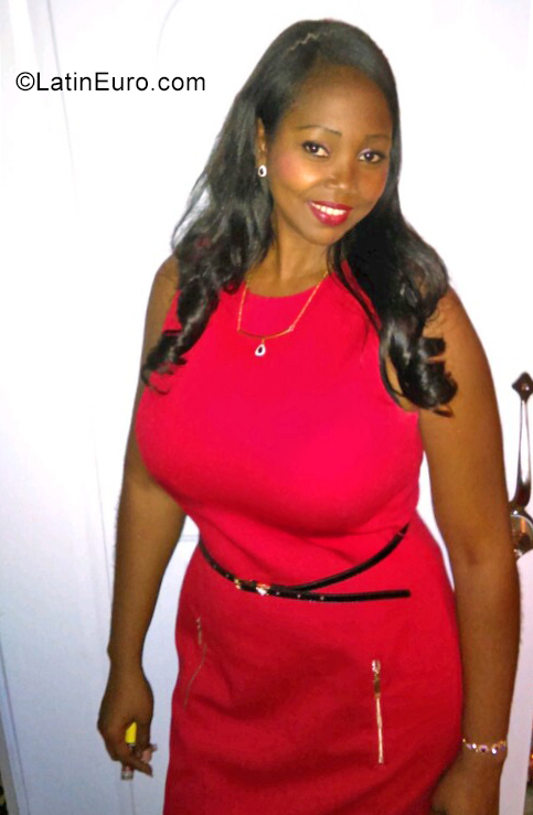 Date this stunning Dominican Republic girl Emilia cristina from San Cristobal DO40361